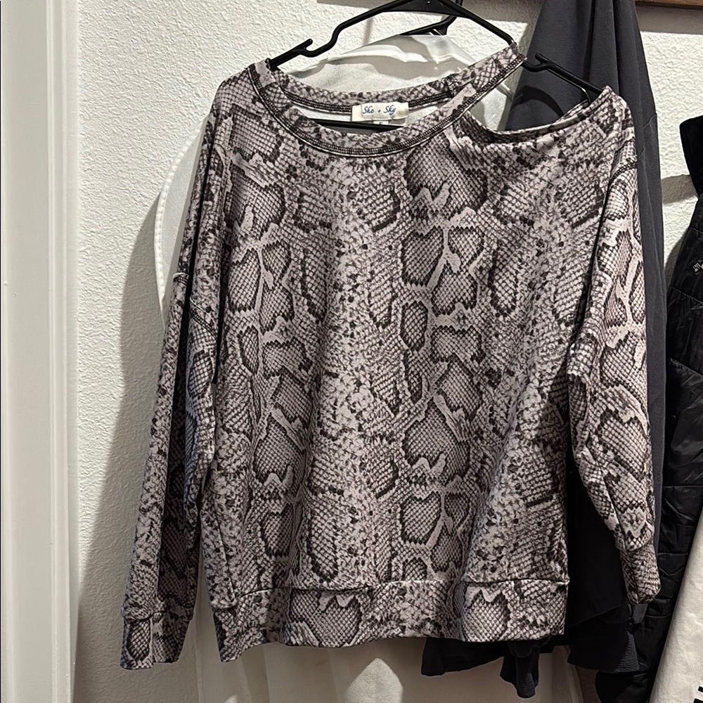Snake Print Long Sleeve sweater